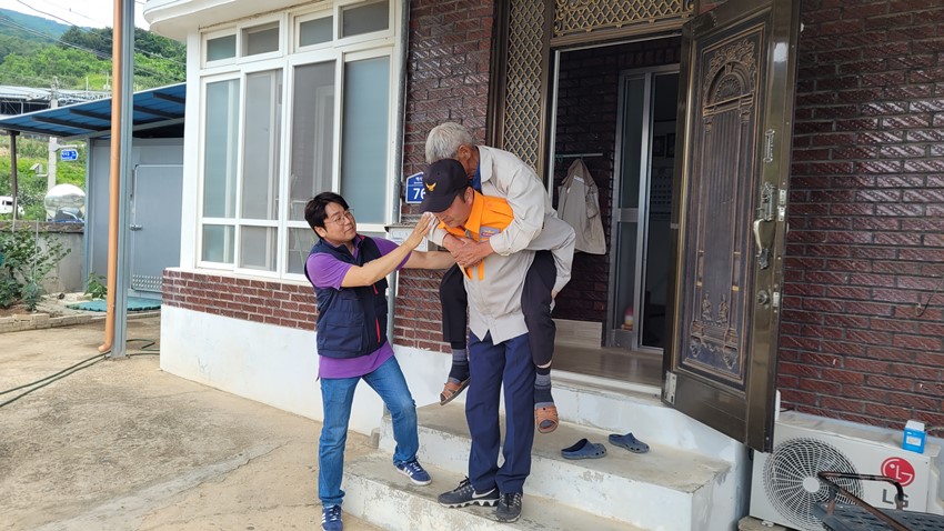 1.효자면, 풍수해 대비 산사태 주민대피 훈련 실시